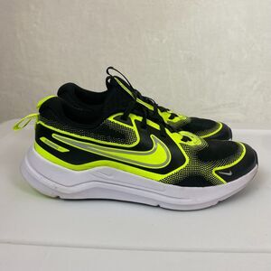 Nike Kids Cosmic Runner Running Shoes Black Volt Yellow 5.5 Youth